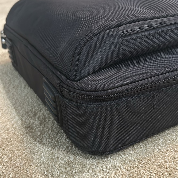 Dell Laptop Computer Case - Picture 4 of 16